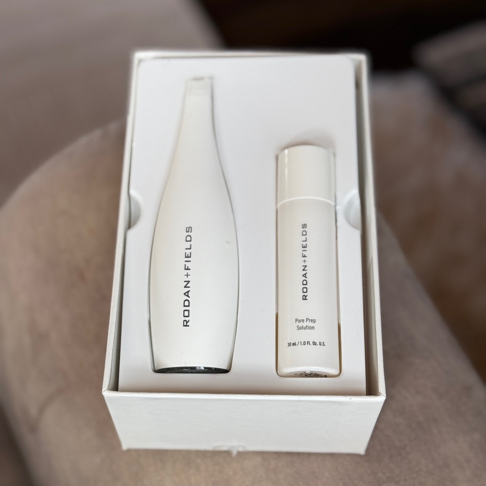 Rodan + Fields Pore Cleansing MD System